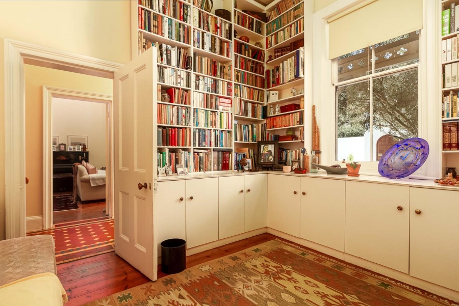 4 Bedroom Property for Sale in Bantry Bay Western Cape